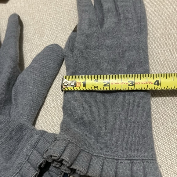 NWT GH Bass & Co. Wool Gloves-Heather Gray-Ruffle Detail - Picture 15 of 15